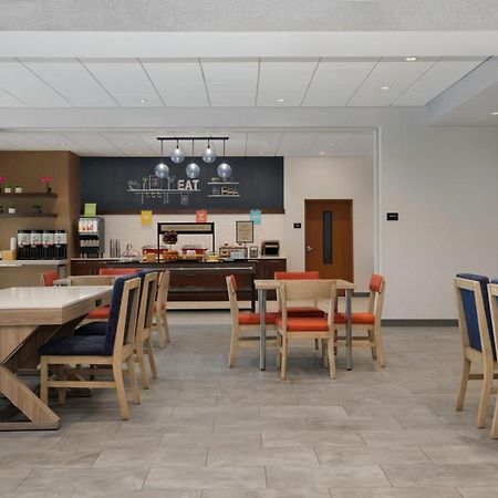 Hampton Inn By Hilton Cornwall Exterior foto