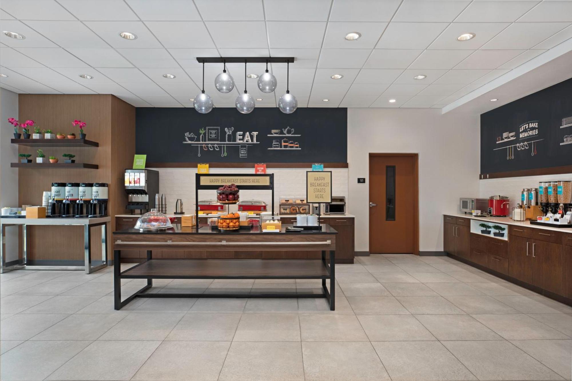 Hampton Inn By Hilton Cornwall Exterior foto
