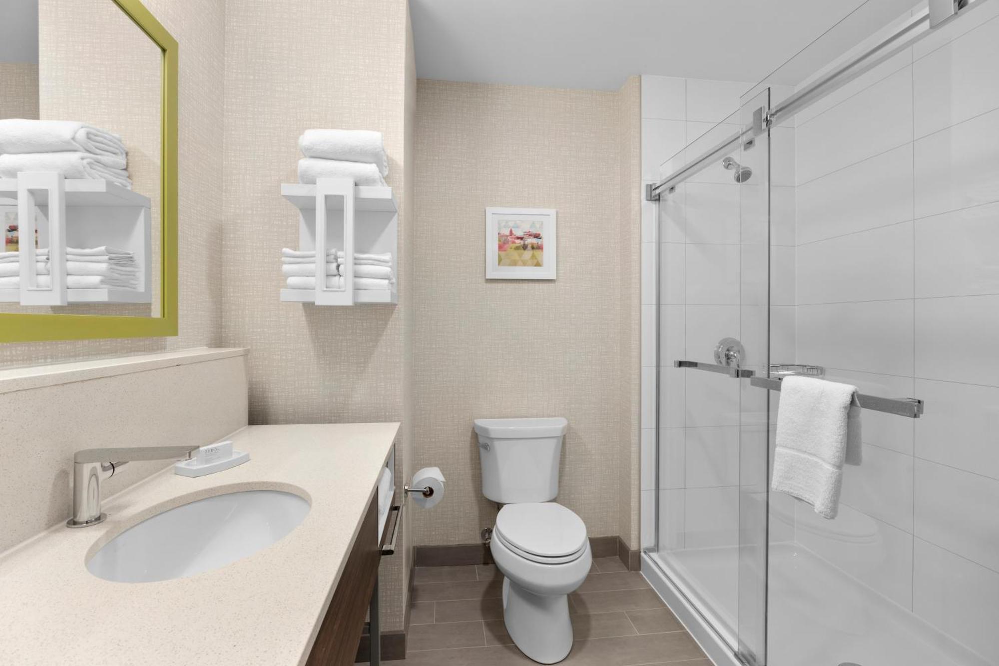 Hampton Inn By Hilton Cornwall Exterior foto